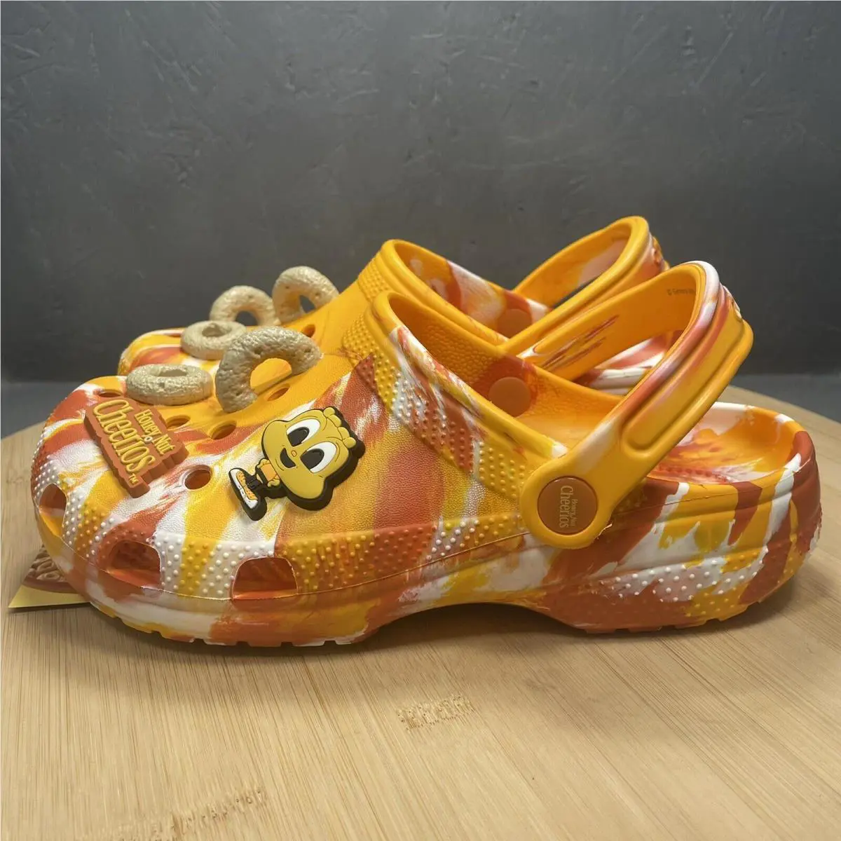 Crocs shoes - Crocs Honeynut Cheerios - Honeynut Cheerios - Yellow 3