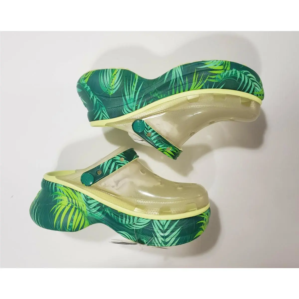 Crocs shoes - Crocs Bae - Bae - Pale Yellow Green 1