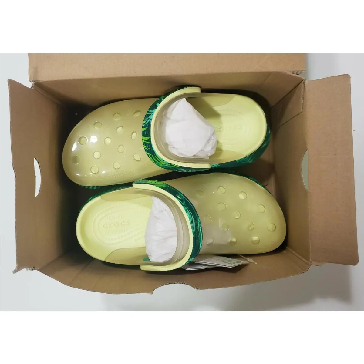 Crocs shoes - Crocs Bae - Bae - Pale Yellow Green 7