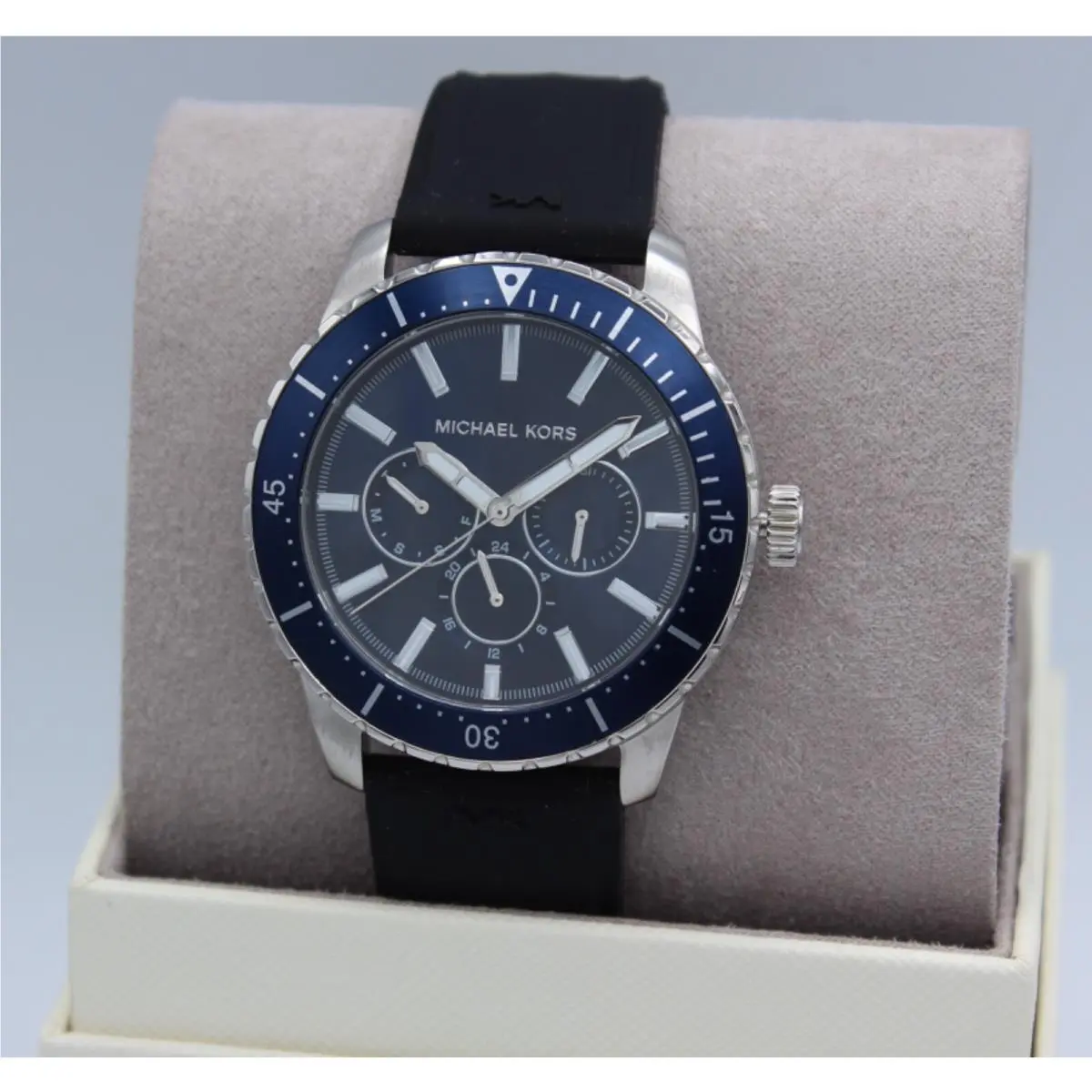 Michael Kors Cunningham Silver Blue Silicone Men`s MK7160 Watch
