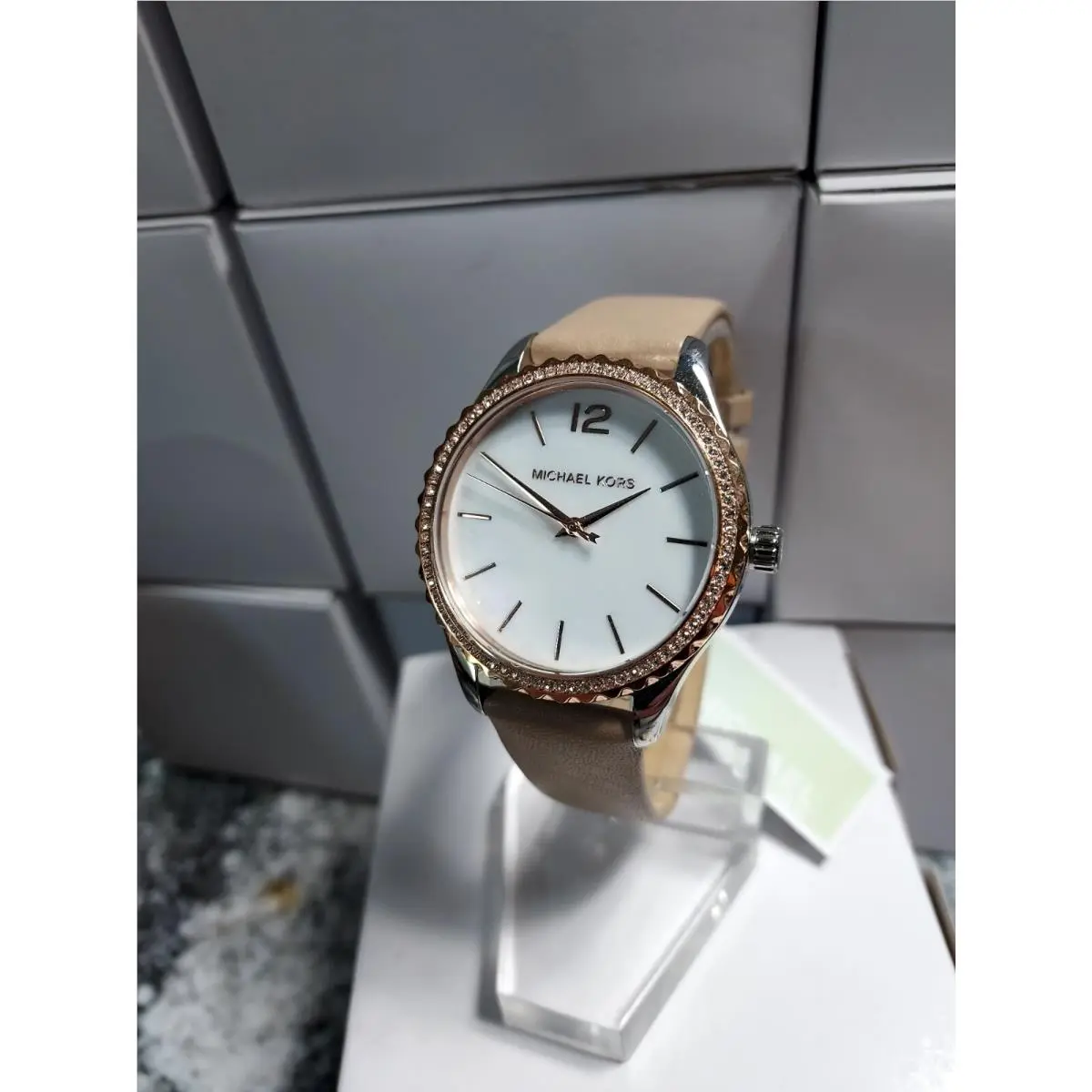 Michael Kors Layton Quartz White Mother of Pearl Dial Ladies Watch MK2910