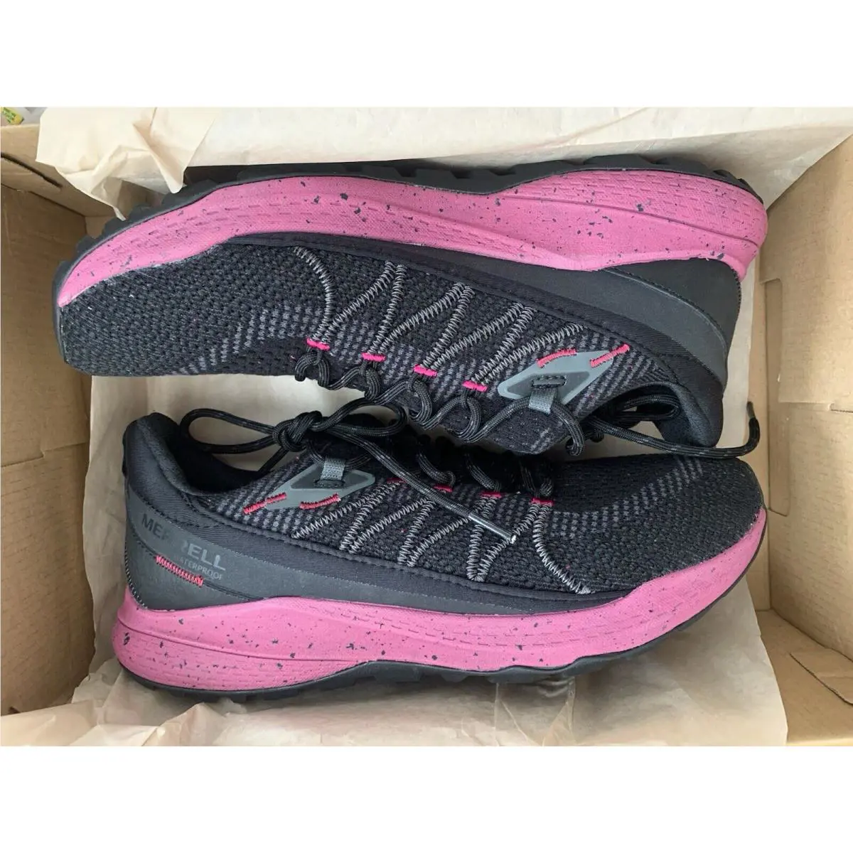 Women s 10.5 Merrell Bravada 2 Hiking Running Shoe WP Black/fuschia Pink J500164