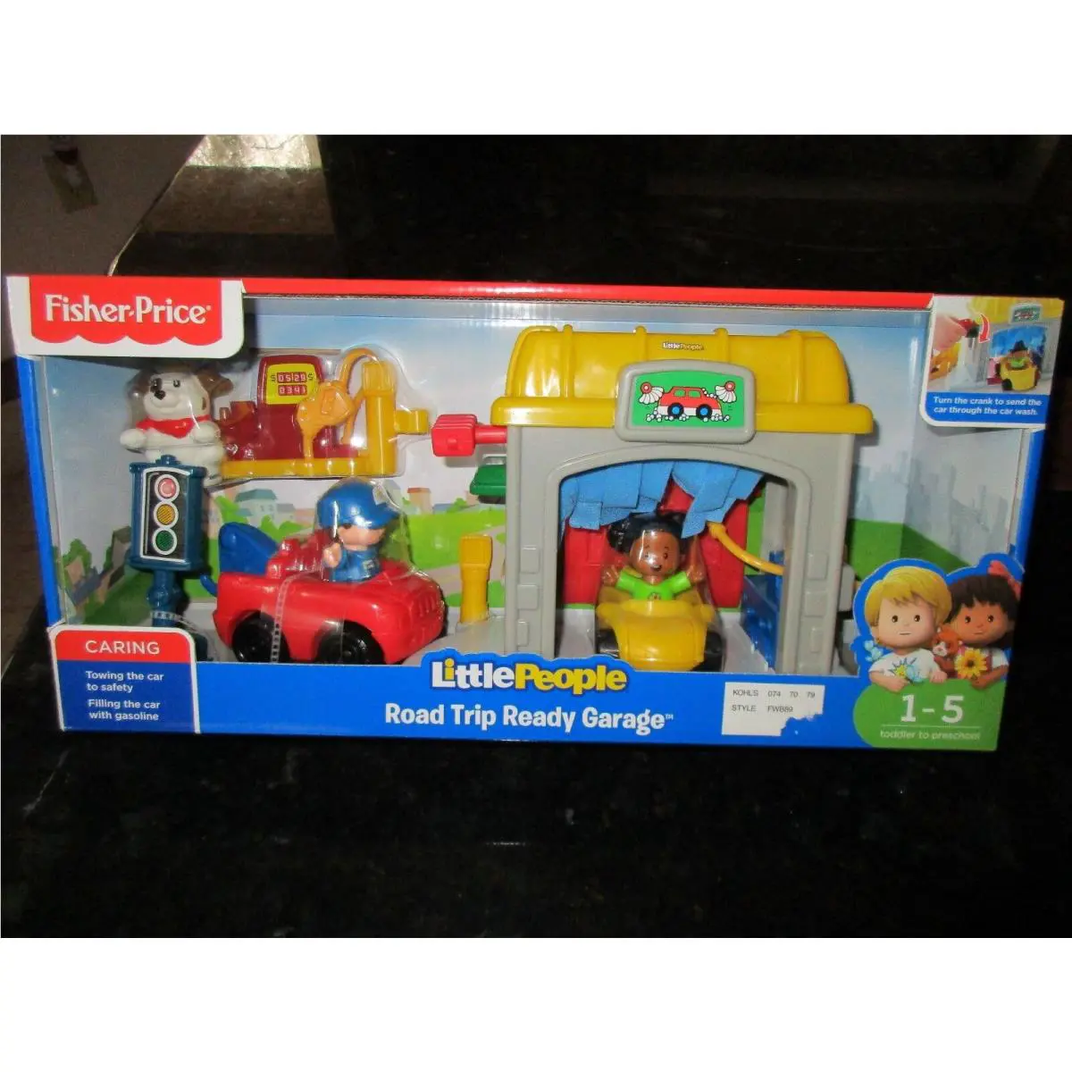 Fisher Price Discovering Road Trip Ready Garage Car Wash Tessa Tow Truck Dog