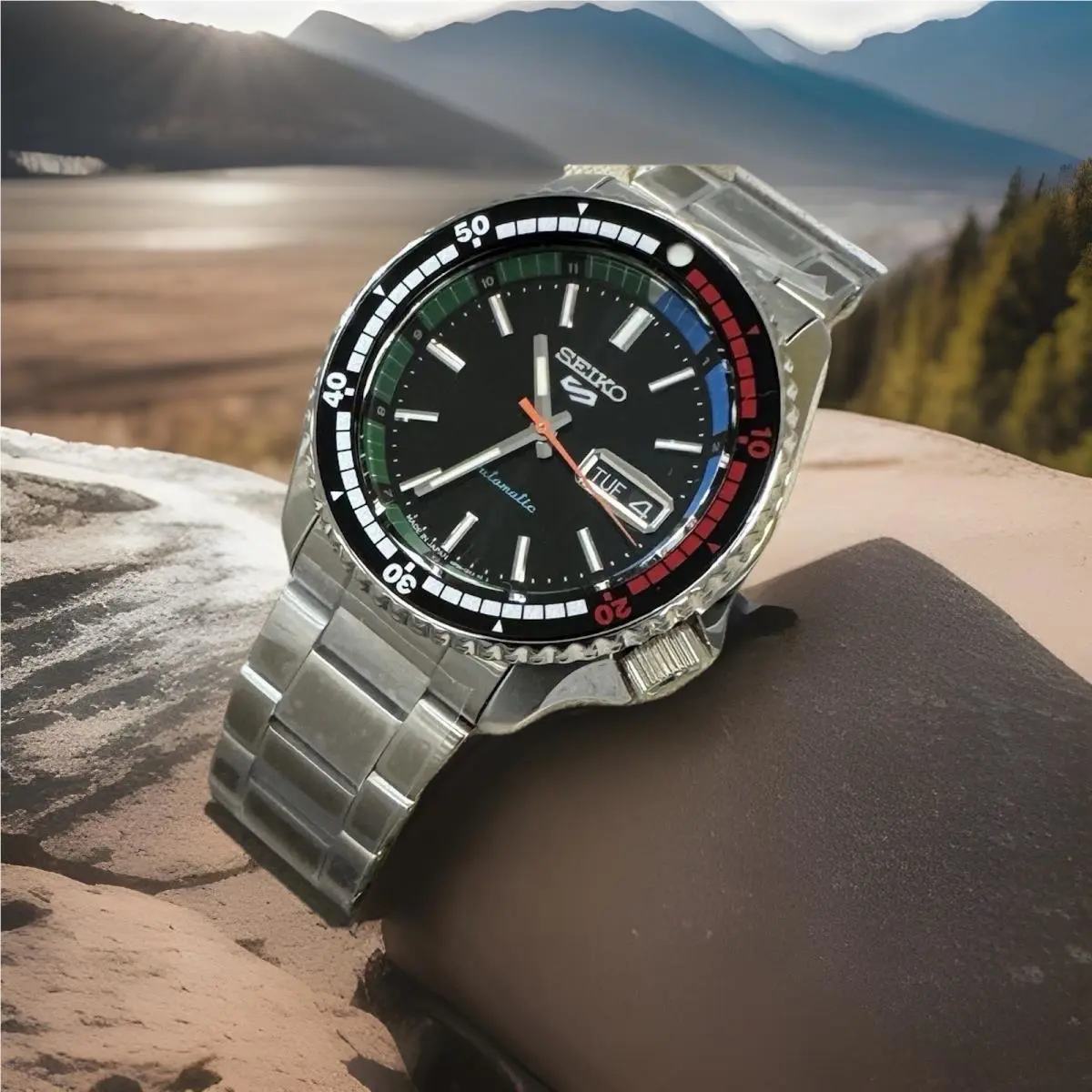 Seiko 5 Automatic Black Dial Steel Bracelet Men`s Limited Watch SRPK13 Japan