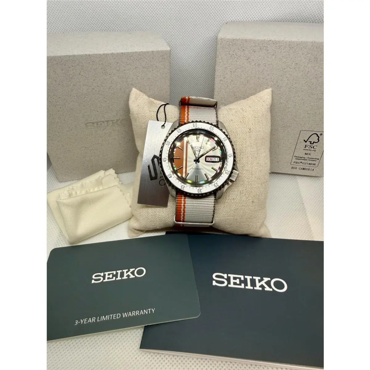 5 Automatic Men`s Nylon Band Watch SRPK73 Made In Japan W/ Box/papers by Seiko