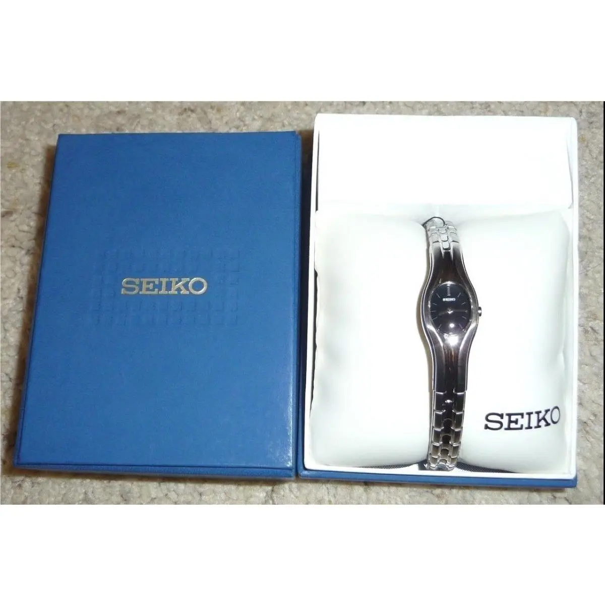 Seiko Stainless Steel Women`s Dress Watch Small Classic Black Face SUJ623