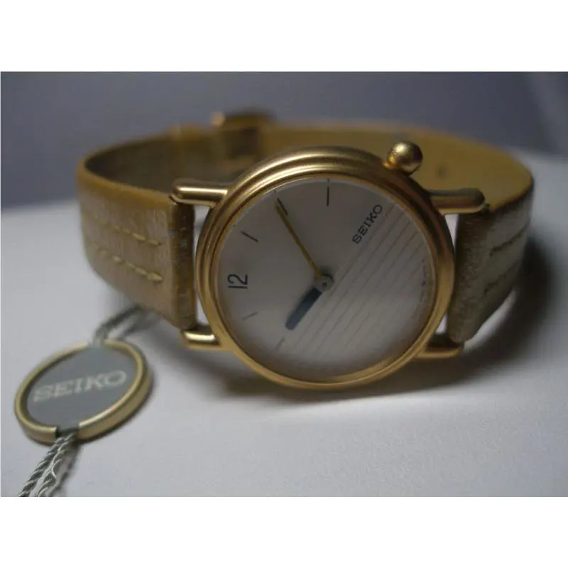 Seiko Nos Rare Leather Ladies Fashion Watch Ref. SZP272