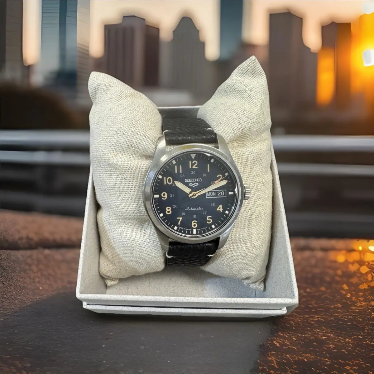 Seiko 5 Automatic Black Leather Band Watch Blue Dial SRPG39 Made In Japan