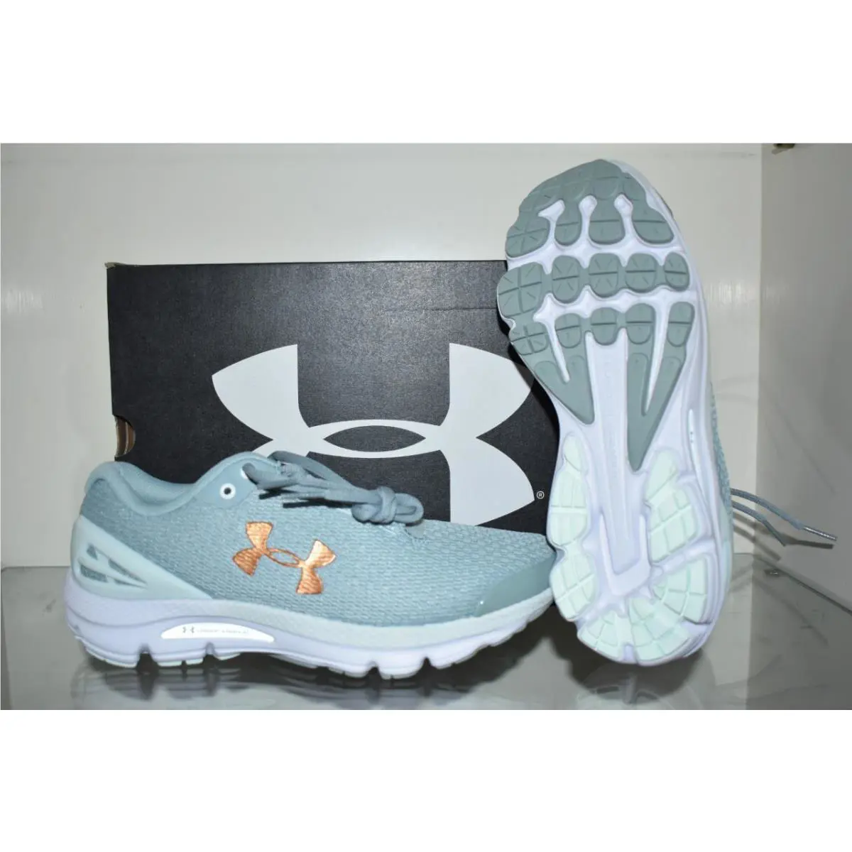 Under Armour shoes - Under Armour Charged Gemini - Charged Gemini - 3026500-300 - Green 0