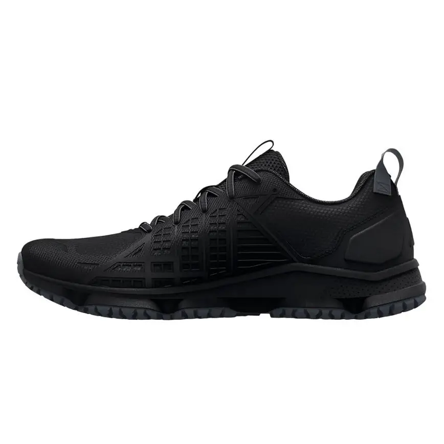 Under Armour shoes - UA MG STRIKEFAST - STRIKEFAST - 3024953-001 - Black 1