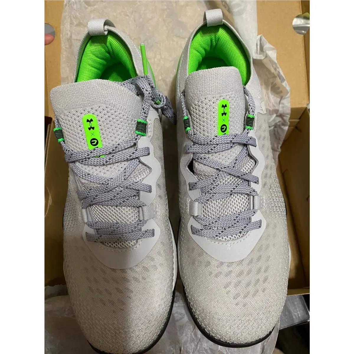 Under Armour shoes - Under Armour Tribase Reign 3 - 3024915-101 - GREY SILVER 11