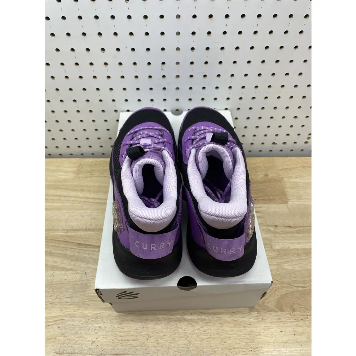 Under Armour shoes - Under Armour Curry 327 - Curry - 3026622-500 - Purple/Black/Violet/Noir 9