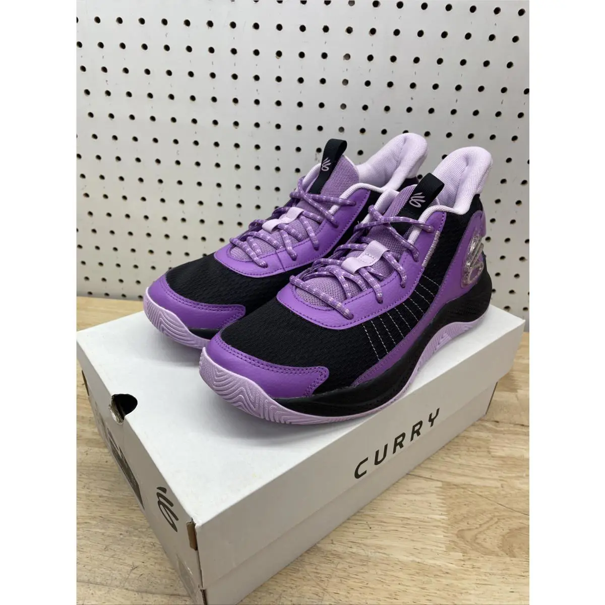 Under Armour shoes - Under Armour Curry 327 - Curry - 3026622-500 - Purple/Black/Violet/Noir 27
