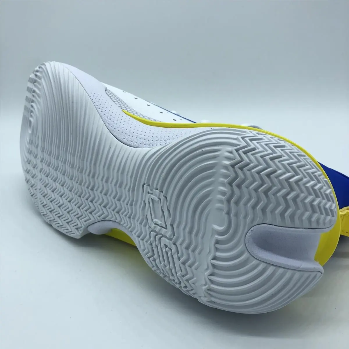 Under Armour shoes - Curry 7 - Curry - 3023300 - White 18