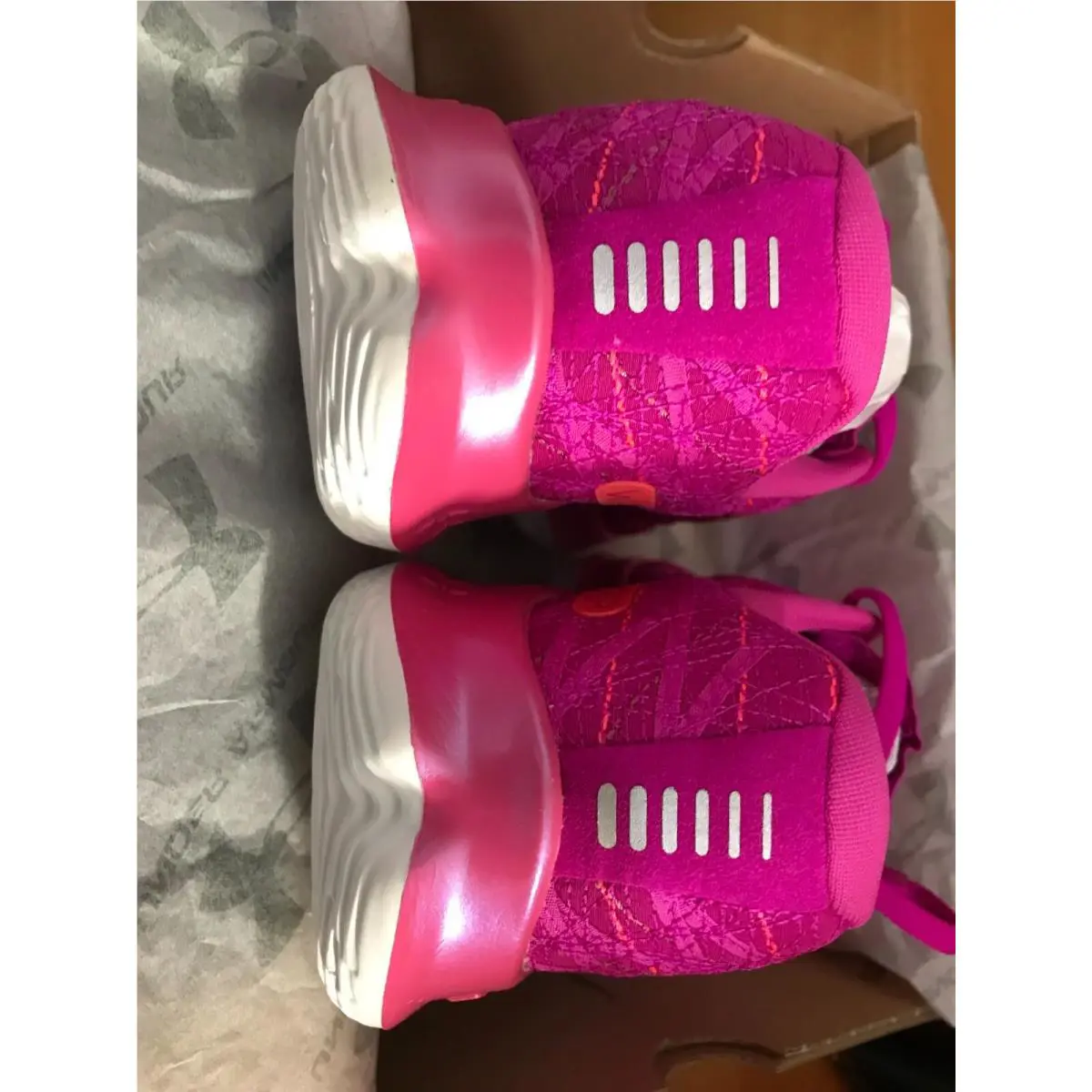 Under Armour shoes - Under Armour UA W FLOW Velociti Wind - 3023561-501 - Pink 10