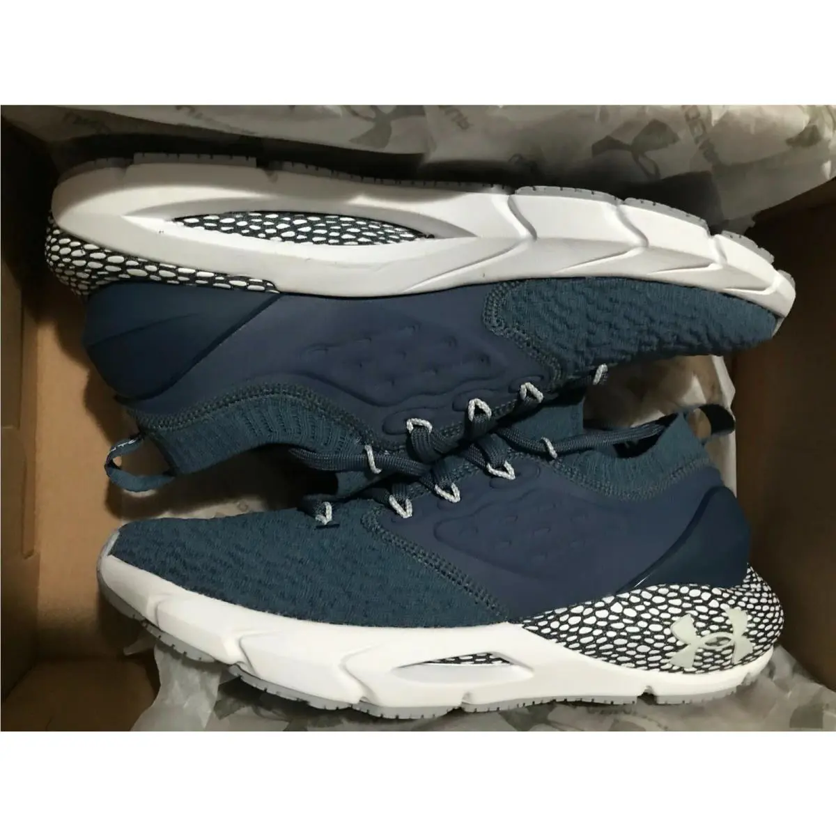 Under Armour shoes - Under Armour HOVR Phantom 2 - 3023017-402 - Black/White 5