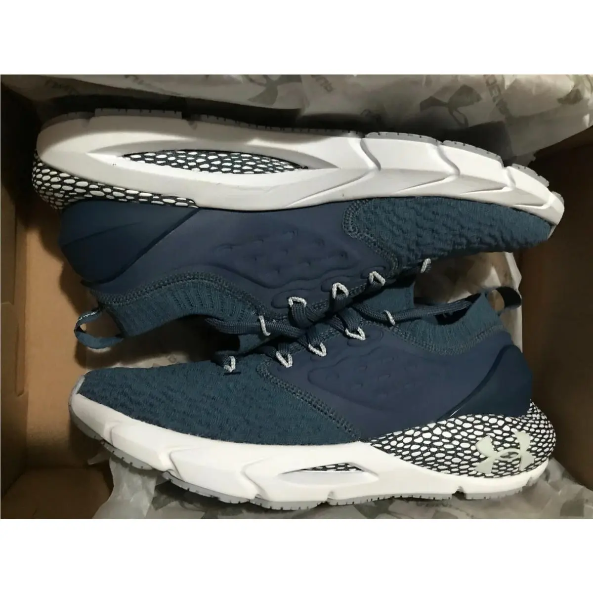 Under Armour shoes - Under Armour HOVR Phantom 2 - 3023017-402 - Black/White 17