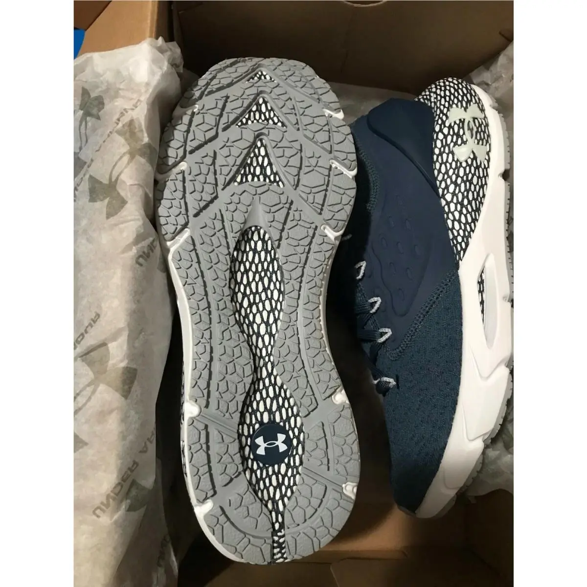 Under Armour shoes - Under Armour HOVR Phantom 2 - 3023017-402 - Black/White 21