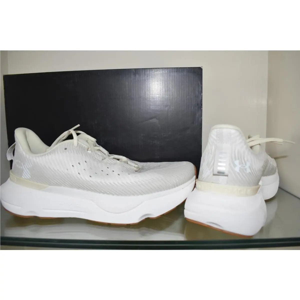 Under Armour shoes - Under Armour Infinite Pro - Infinite Pro - 3027190-200 - Beige 1