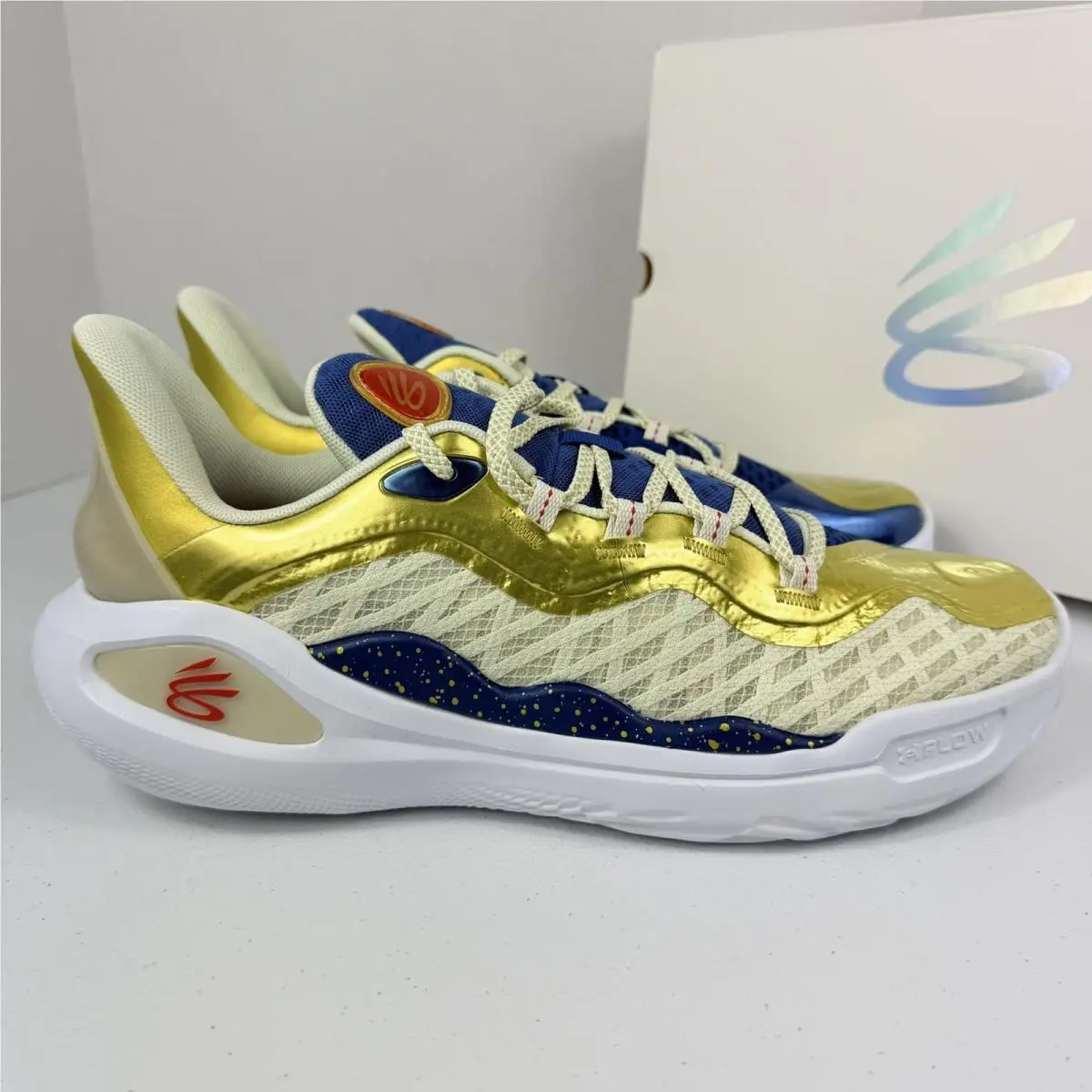 Under Armour shoes - Under Armour Curry Flow - Curry Flow - 3026617-300 - Gold 0