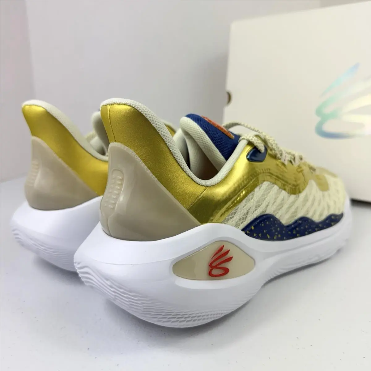 Under Armour shoes - Under Armour Curry Flow - Curry Flow - 3026617-300 - Gold 1