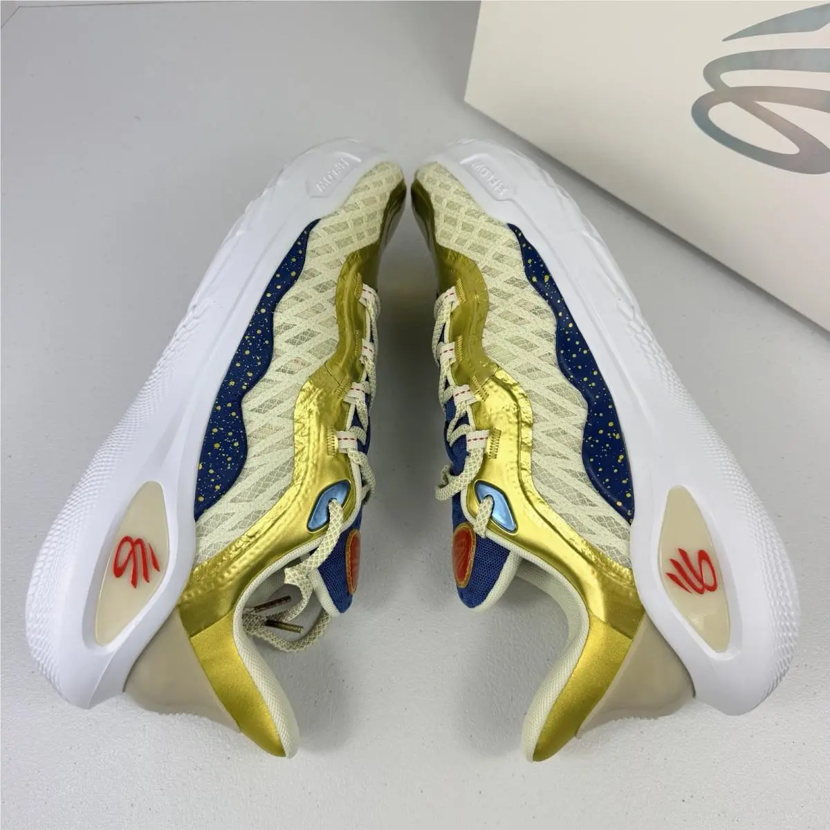 Under Armour shoes - Under Armour Curry Flow - Curry Flow - 3026617-300 - Gold 5