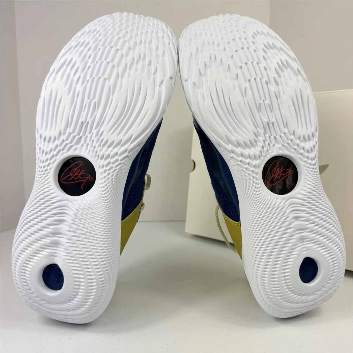 Under Armour shoes - Under Armour Curry Flow - Curry Flow - 3026617-300 - Gold 7