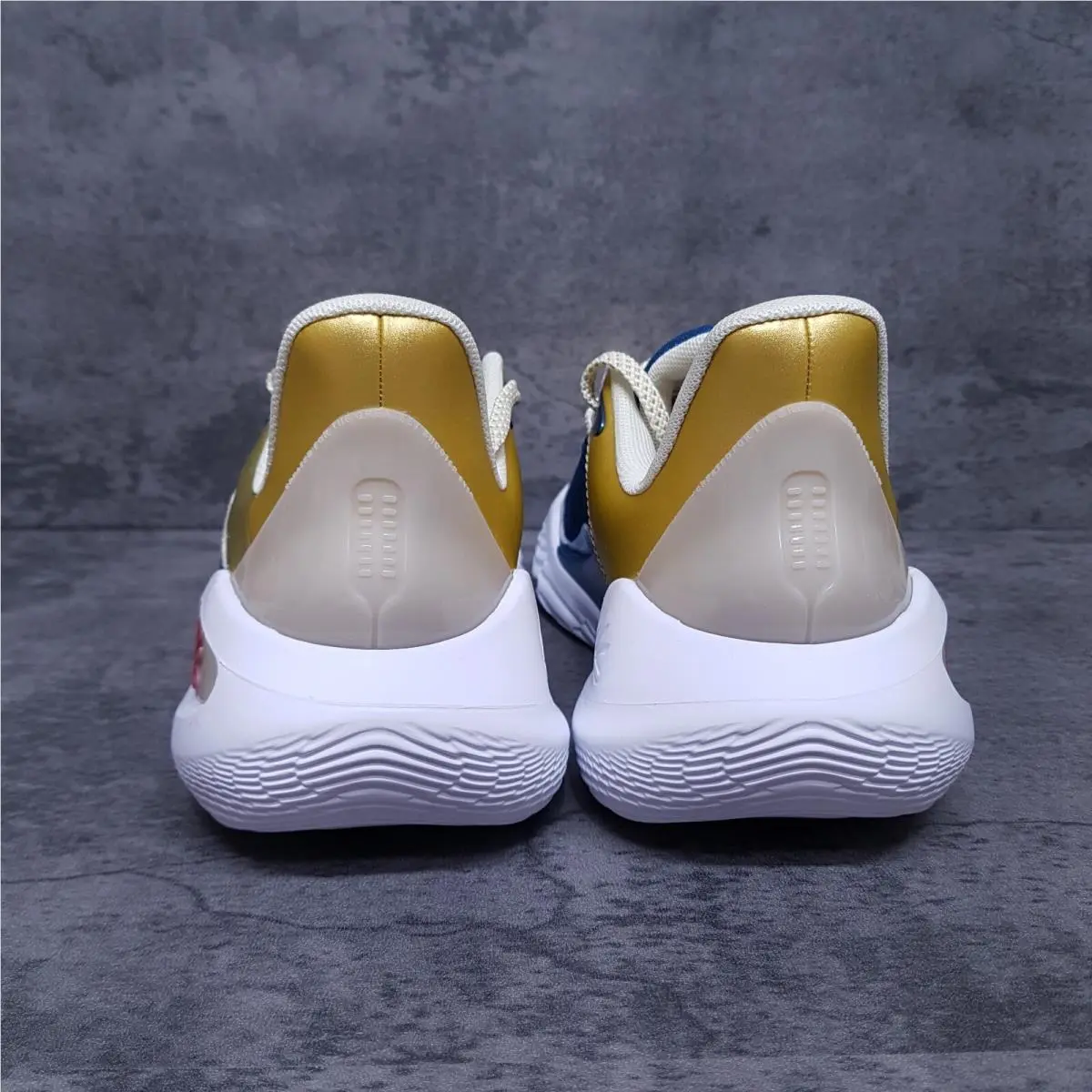 Under Armour shoes - Under Armour Curry Flow - Curry Flow - 3026617-300 - Gold 3