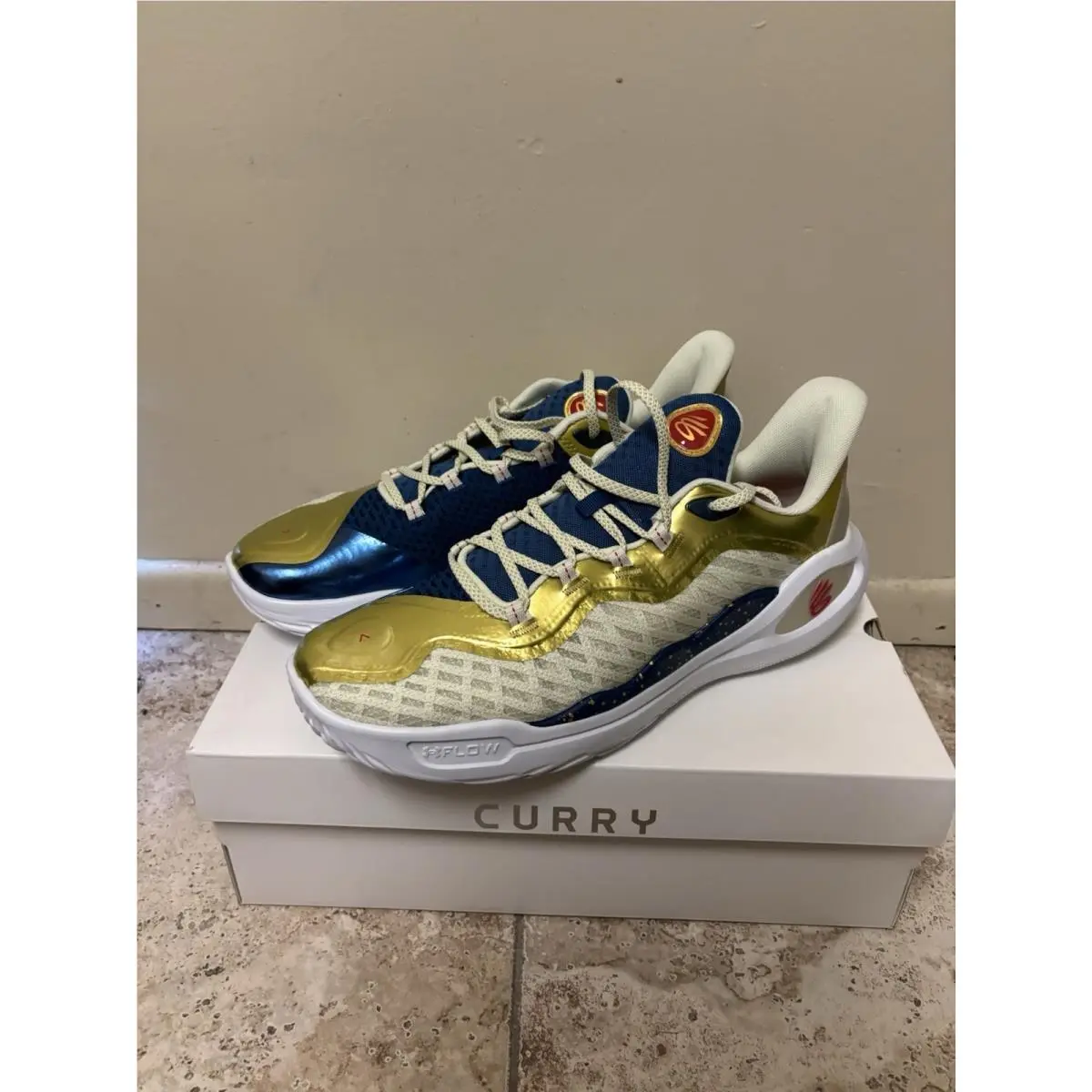 Under Armour Curry Flow 11 Champion Mindset 3026617-300 Basketball Size 16