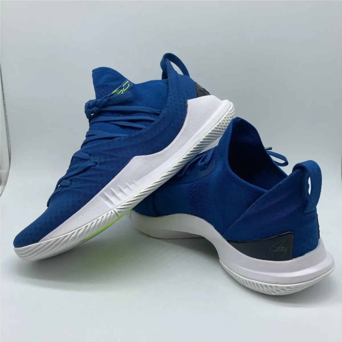 Under Armour Curry 5 Men’s 10.5 Basketball Shoes Sneakers Blue White 3020657-401
