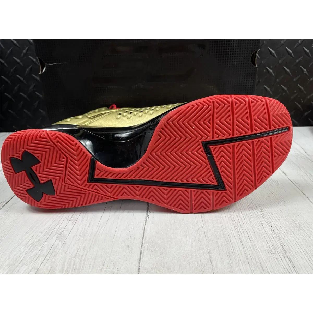 Under Armour shoes - Under armour Curry 1 - Curry - 3026048900 - Gold (UPC: 0195253239366) 9