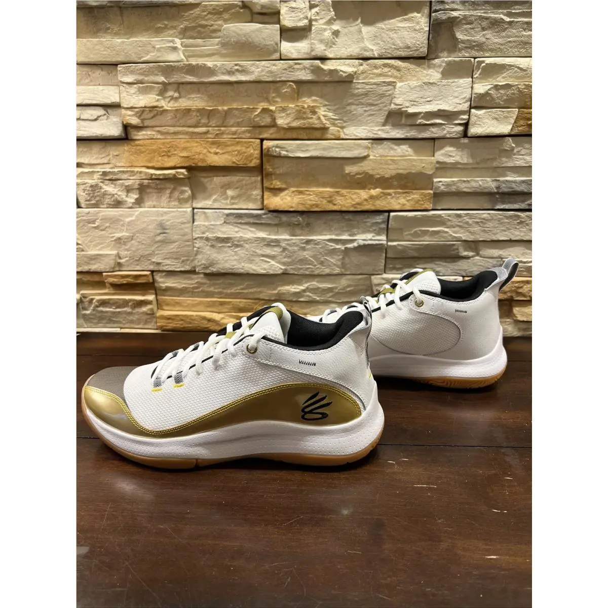 Under Armour shoes - White 3