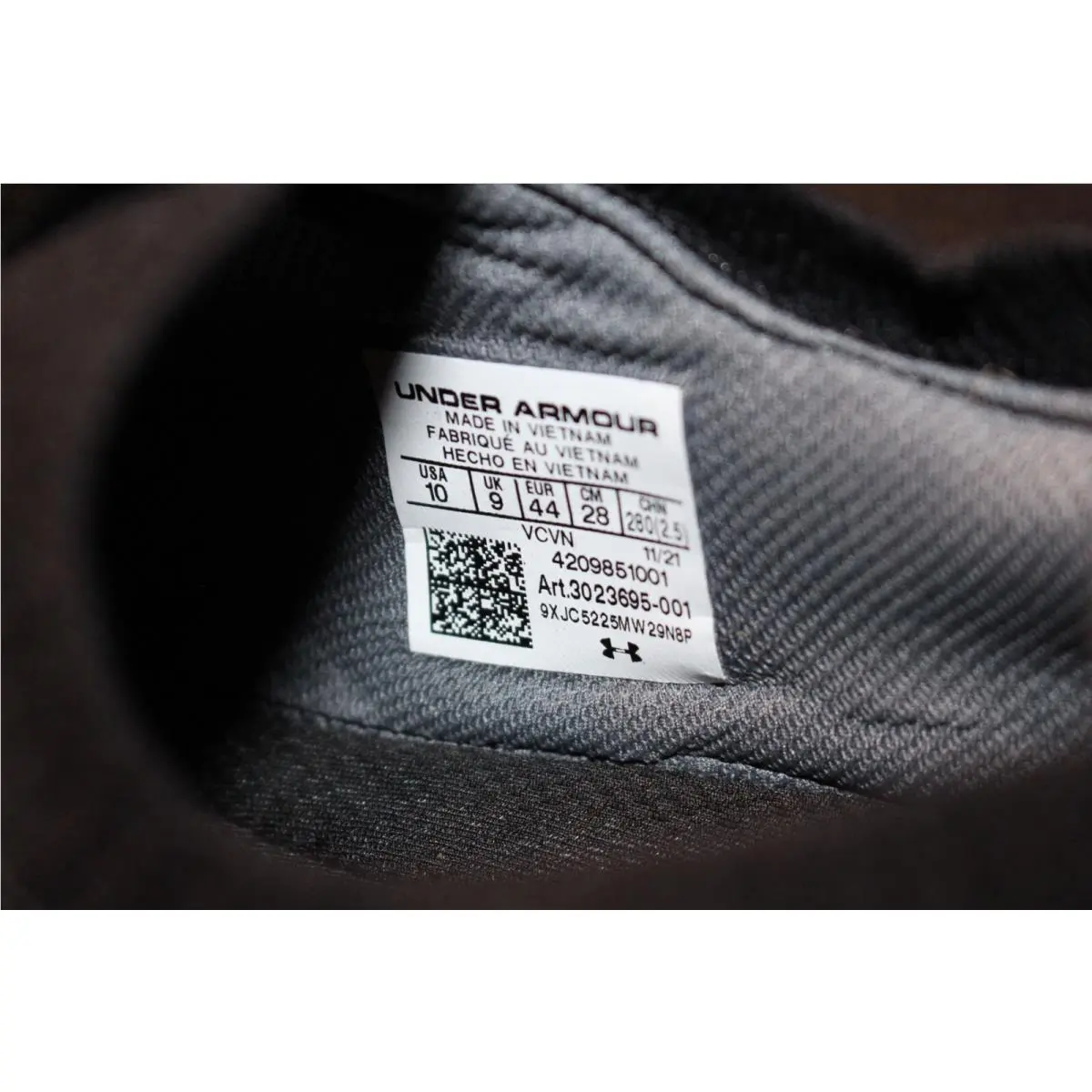 Under Armour shoes - Black & White 8