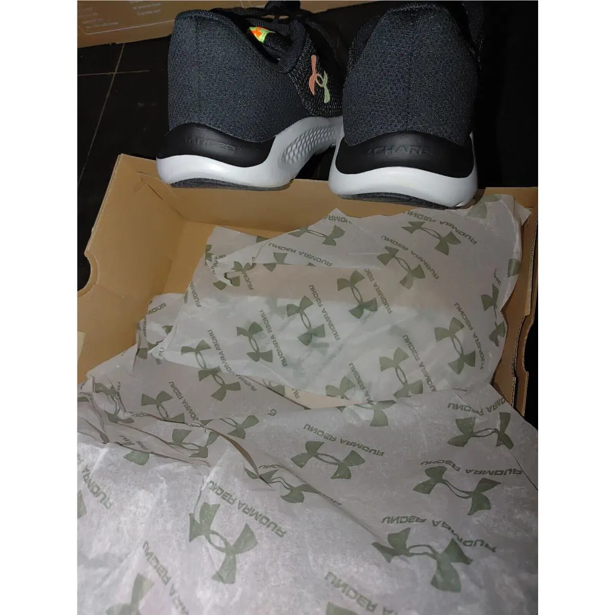 Under Armour shoes - Under Armour Charged Pursuit 3 - 3024878-100 - Black (UPC: 195252754082) 3