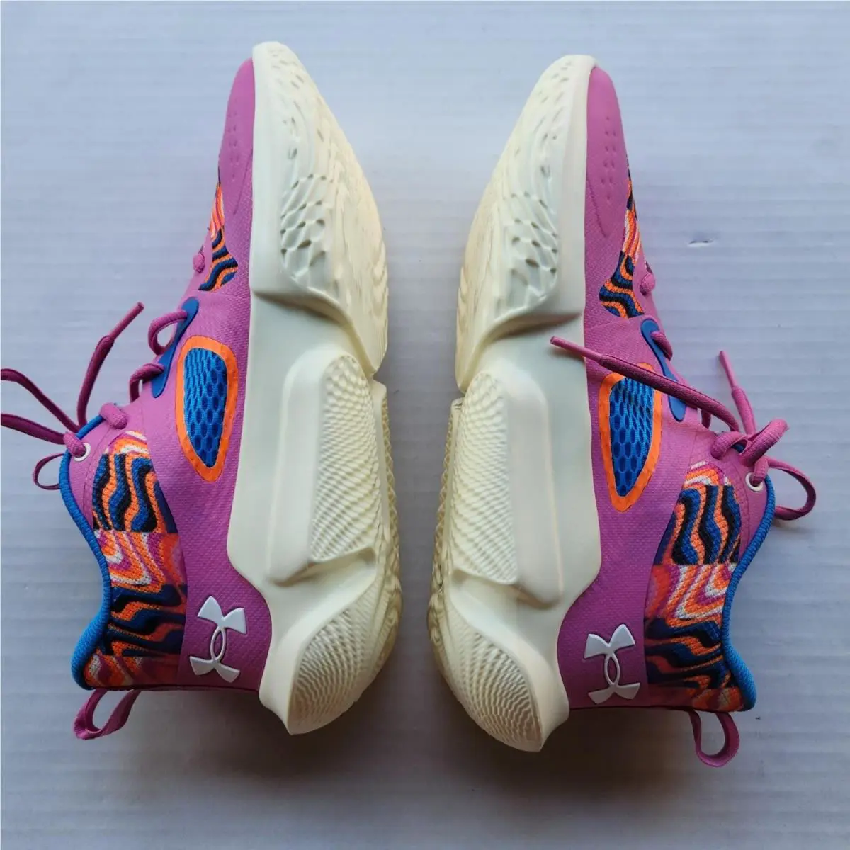 Under Armour shoes - Under Armour Flow - Flow - Pink / Orange / Blue / Black / White 3