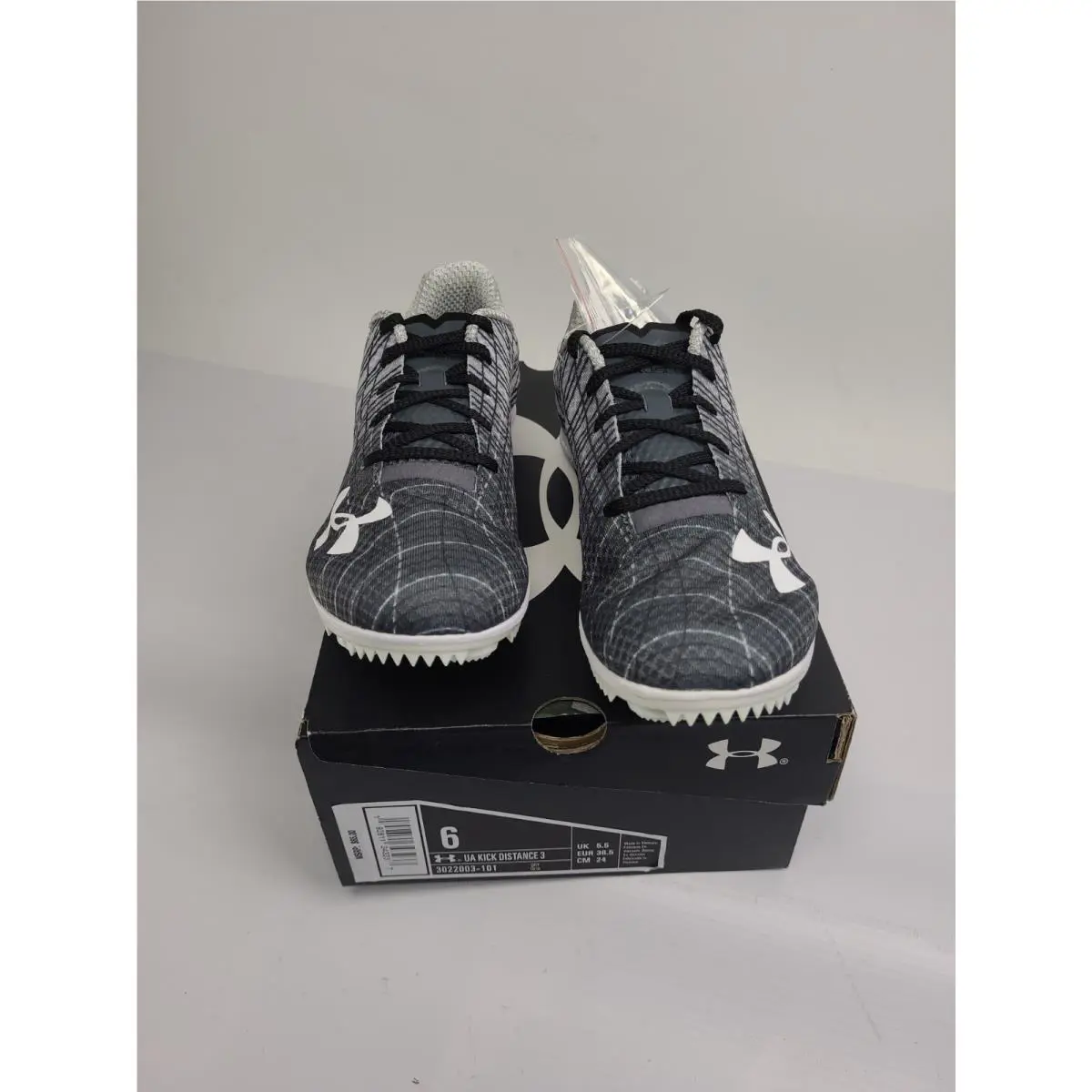 Under Armour shoes - Kick Distance 3 - Kick Distance - 3022003-101 - Gray 0