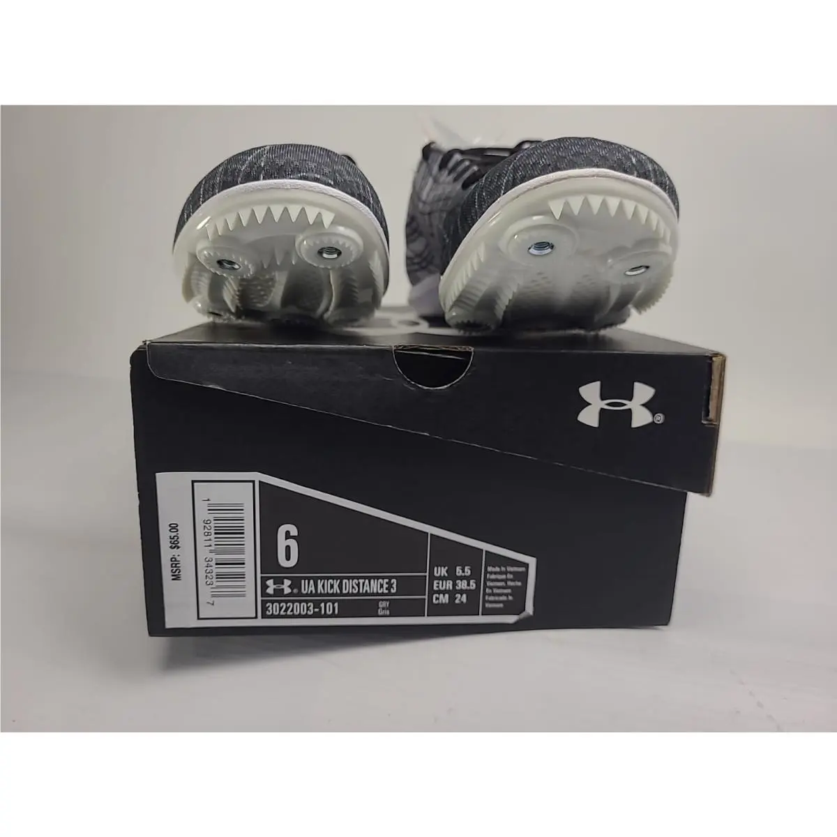 Under Armour shoes - Kick Distance 3 - Kick Distance - 3022003-101 - Gray 1