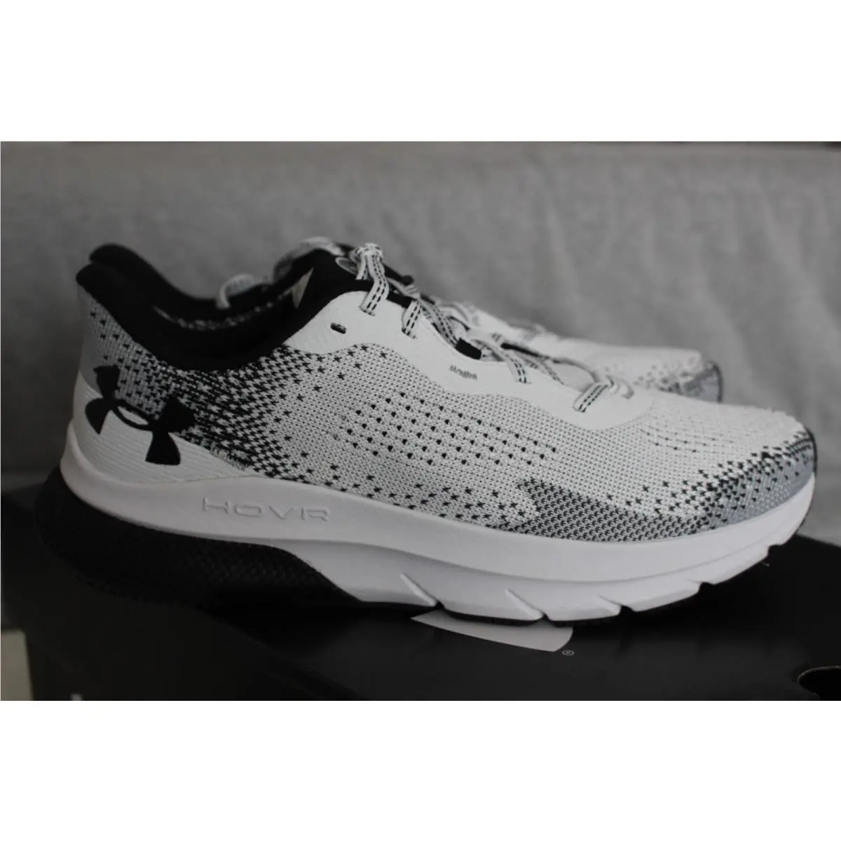 Under Armour shoes - Under Armour HOVR Turbulence - HOVR Turbulence - White 2