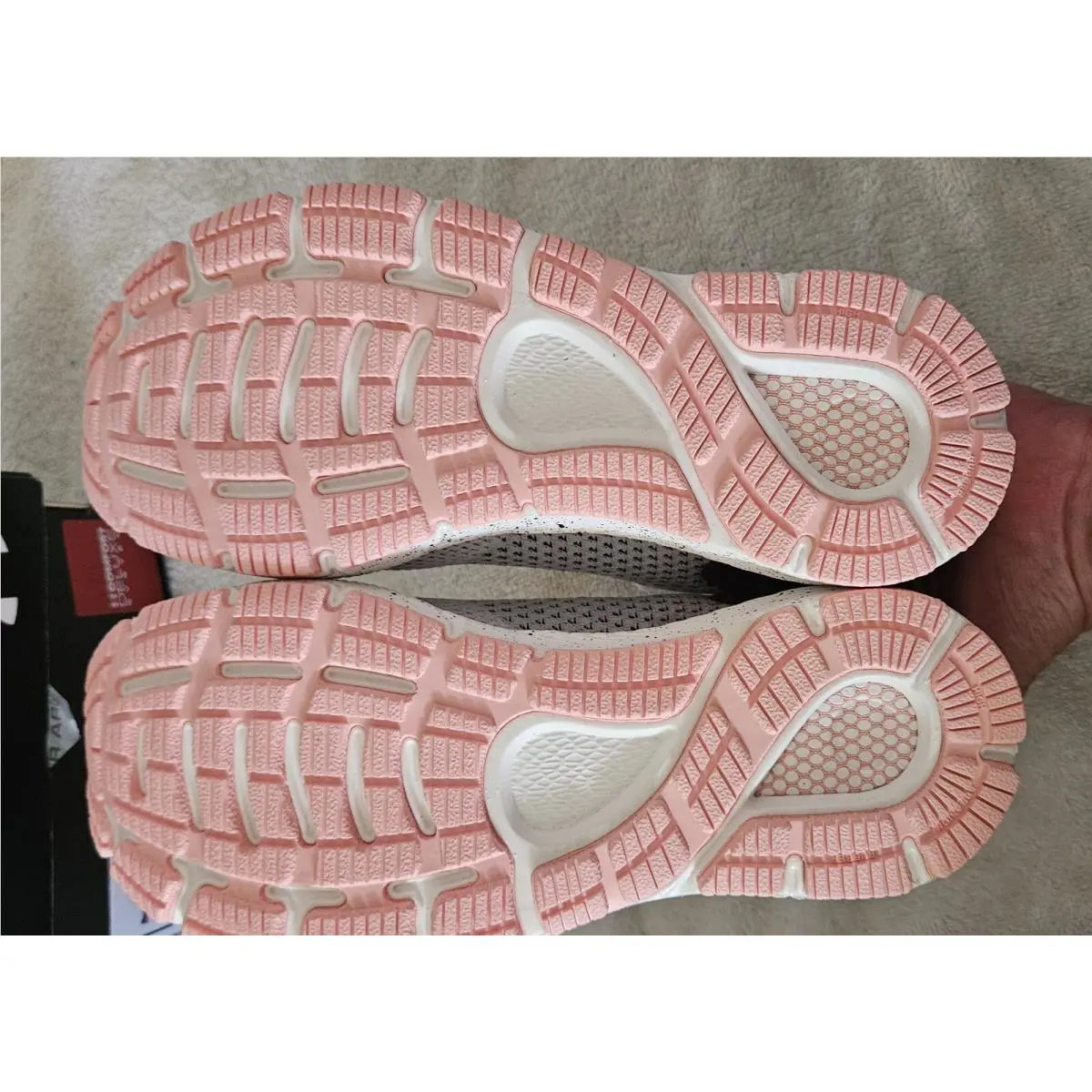 Under Armour shoes - Under Armour HOVR Intake 6 - 3026141-104 - Gray 1