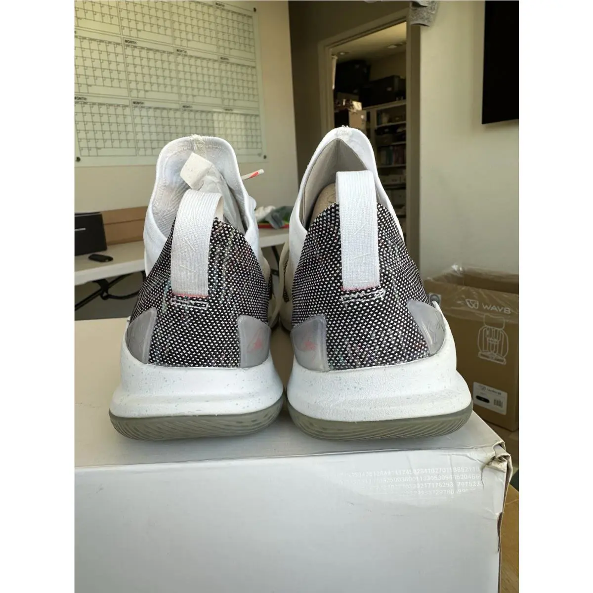 Under Armour shoes - Under Armour Curry 5 - Curry - 3020657-107 - White, Manufacturer: White/Neon/Coral 5