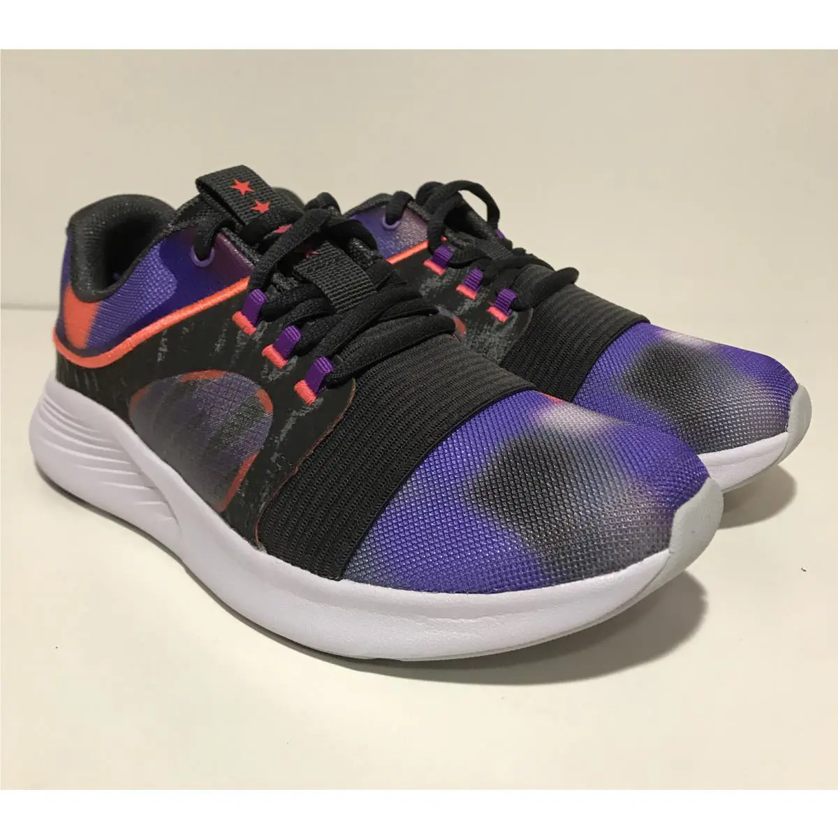 Under Armour shoes - Under Armour Charged Breathe - Charged Breathe - Multicolor 1