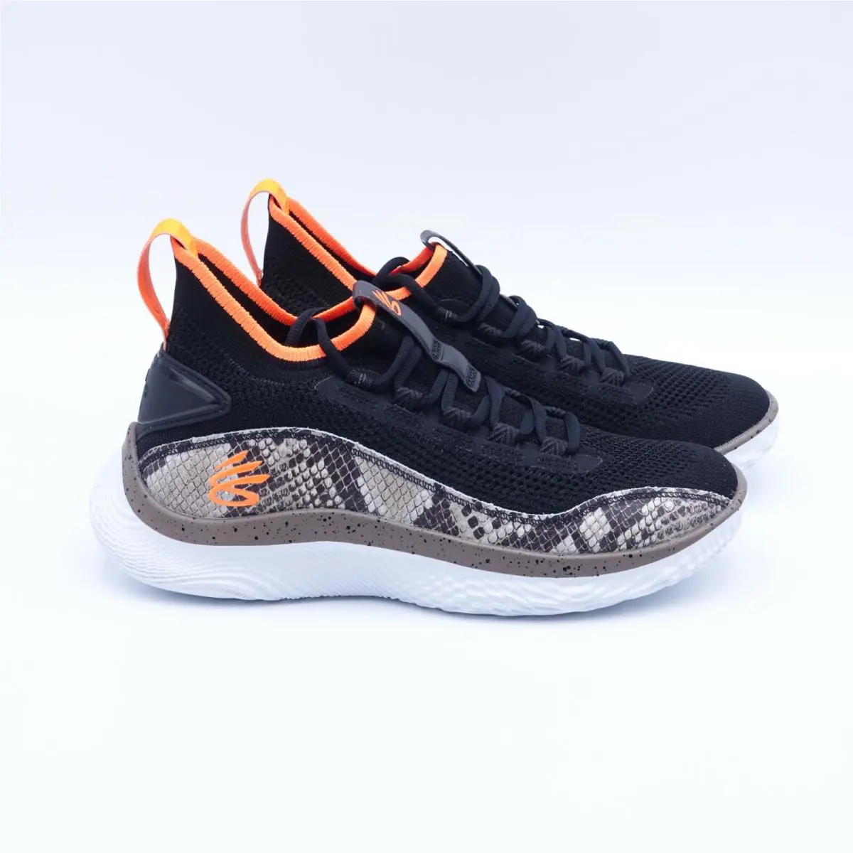 Under Armour shoes - Under Armour Curry Flow 8 - 3024429-005 - Black, Manufacturer: Black/White/Orange (UPC: 194514277307) 1