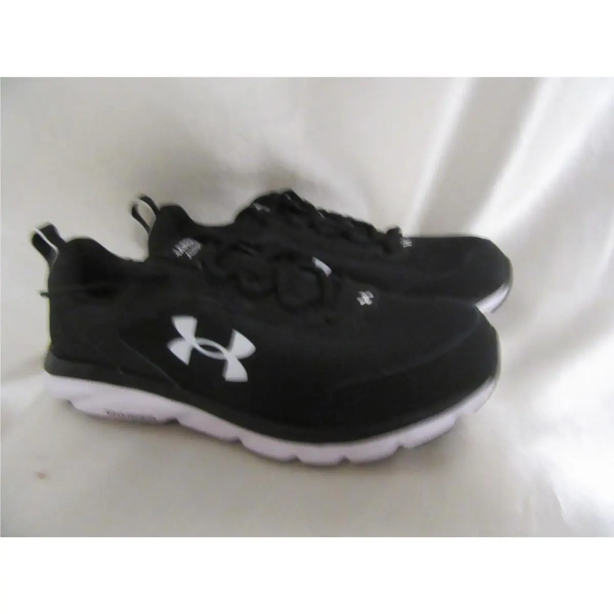 Under Armour shoes - Under Armour Charged Assert - Charged Assert - 3024862 001 - Black 1