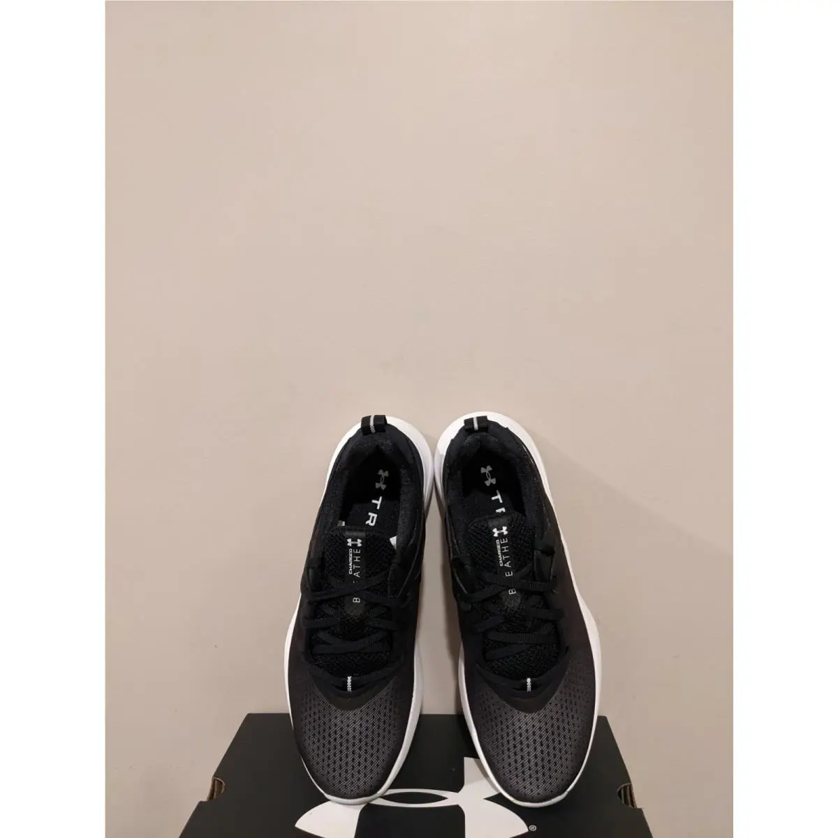 Under Armour shoes - Under Armour Charged Breathe 2 - Black / White 1