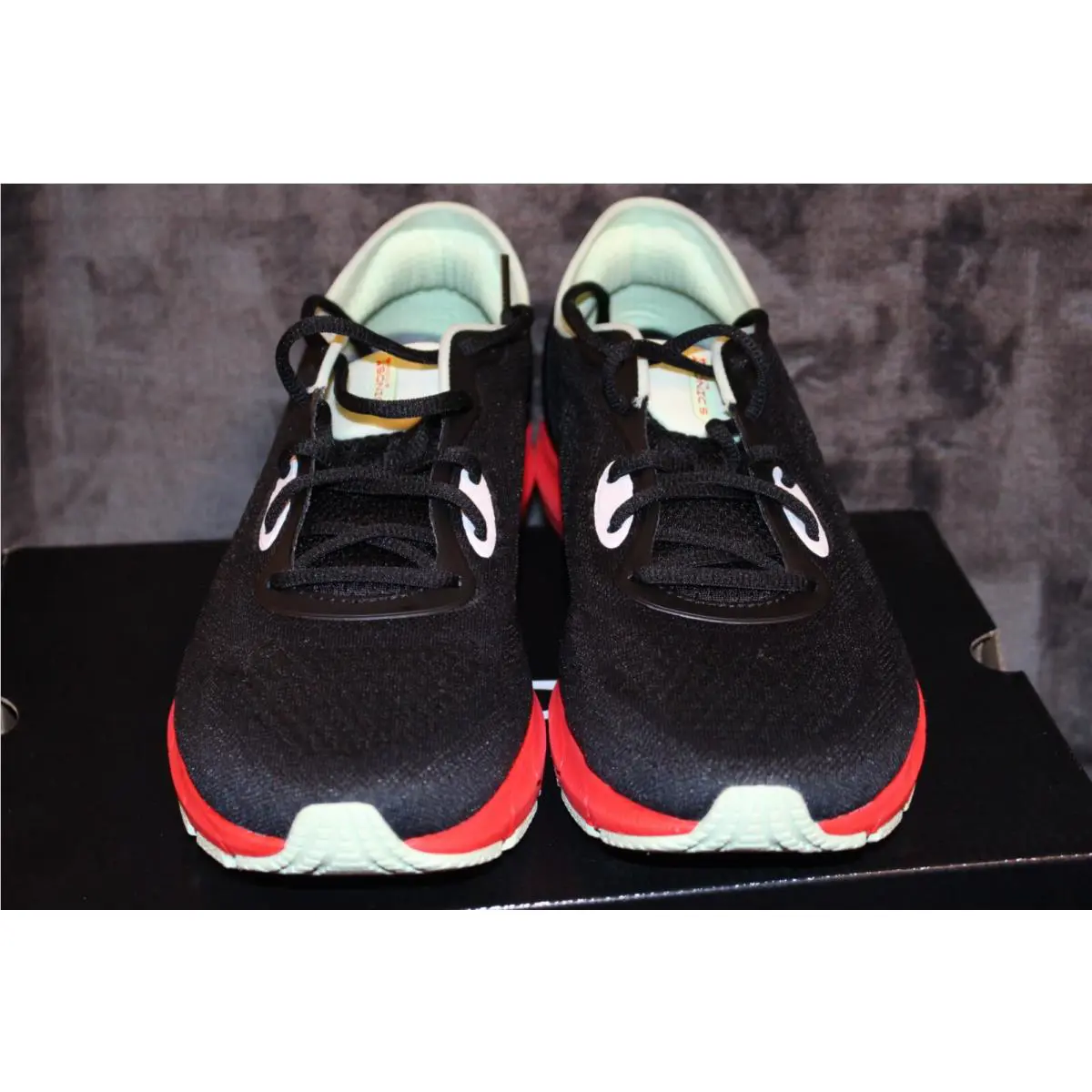 Under Armour shoes - Black and Red 0