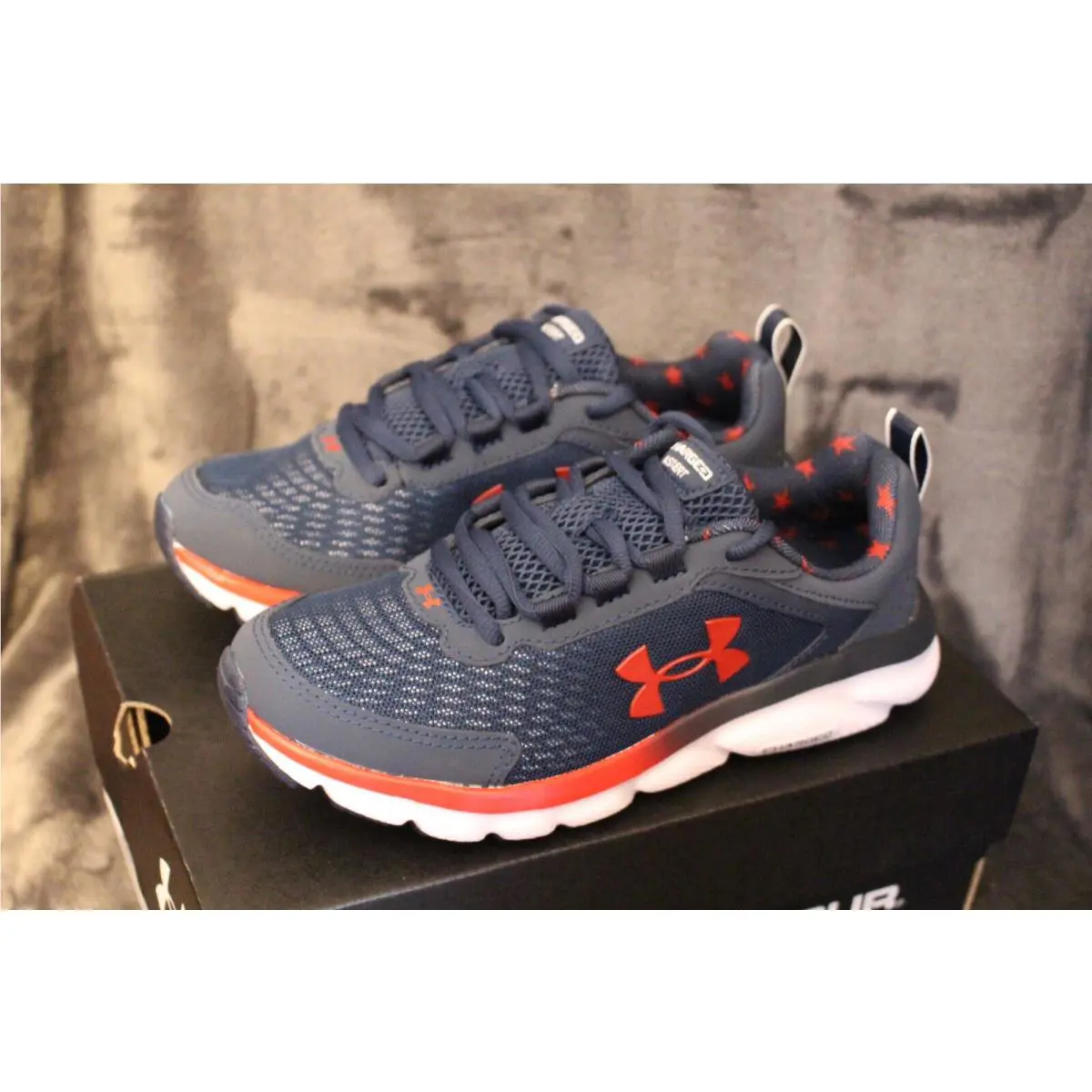 Under Armour Charged Assert 9 Freedom - Size 6 - Women`s Running Shoes
