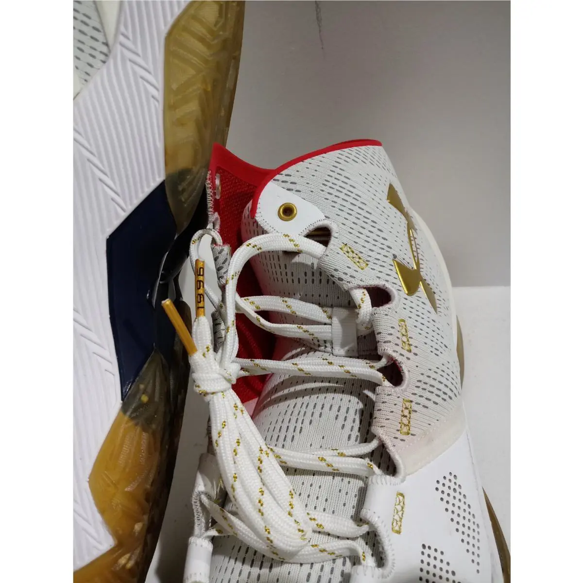 Under Armour shoes - Under armour Curry 2 - Curry - 1259007 107 - White; metallic gold; royal, Manufacturer: white; metallic gold; true royal (UPC: 190086361451) 2