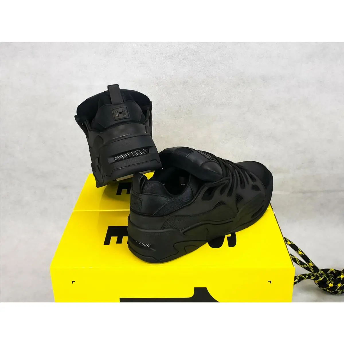 Under Armour shoes - Under Armour SRLo - SRLo - 3021559-002 - Black, Manufacturer: Triple Black (UPC: 192565756758) 3