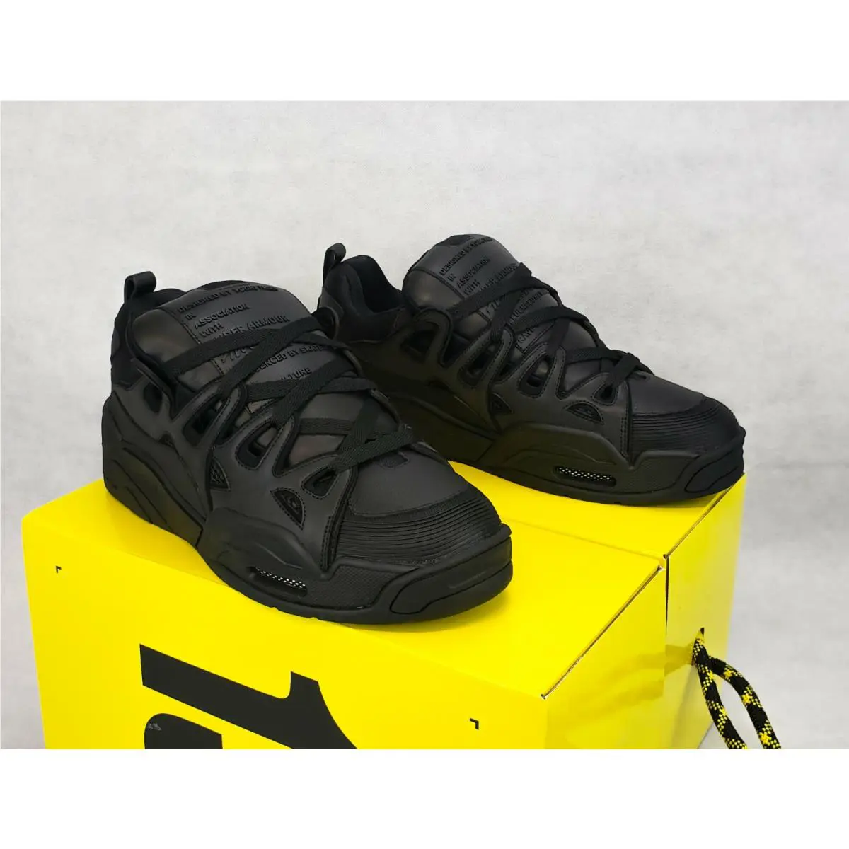 Under Armour shoes - Under Armour SRLo - SRLo - 3021559-002 - Black, Manufacturer: Triple Black (UPC: 192565756758) 1