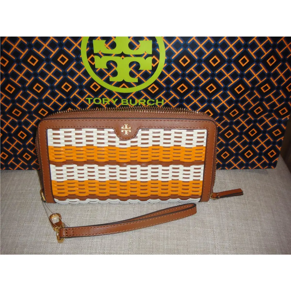 Tory Burch Emerson Leather Continental Wallet WRISTLET.$378.00.100%AUTHENTIC